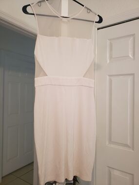 Vintage bebe White Sheer-Panel Midi Dress